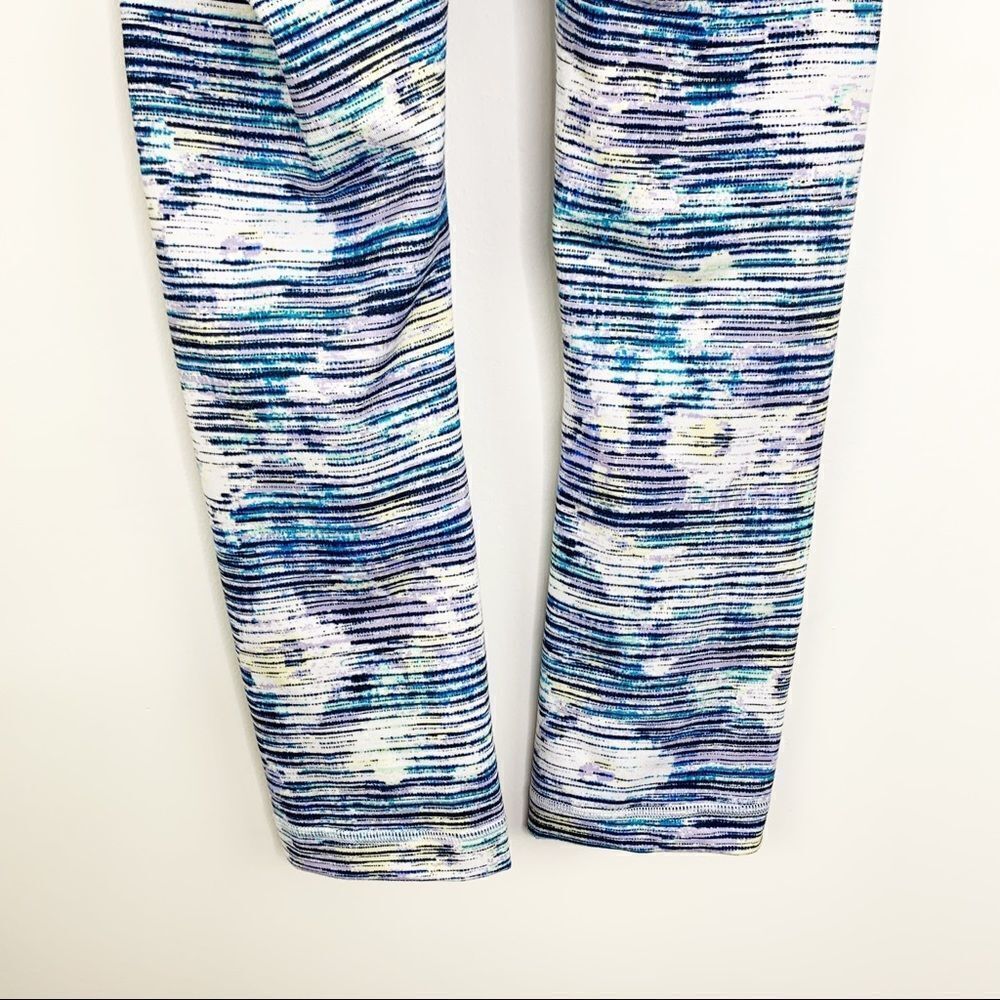 Lululemon Blurry Belle Cropped Leggings‎ - Picture 6 of 9